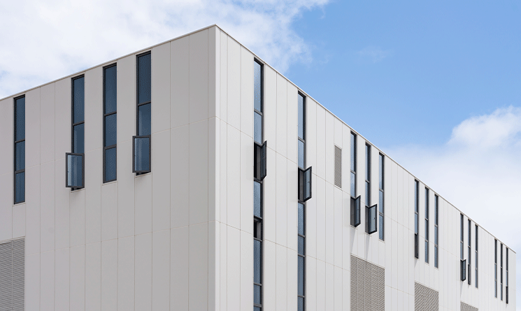 How flat is the wiskind rockwool sandwich panel?