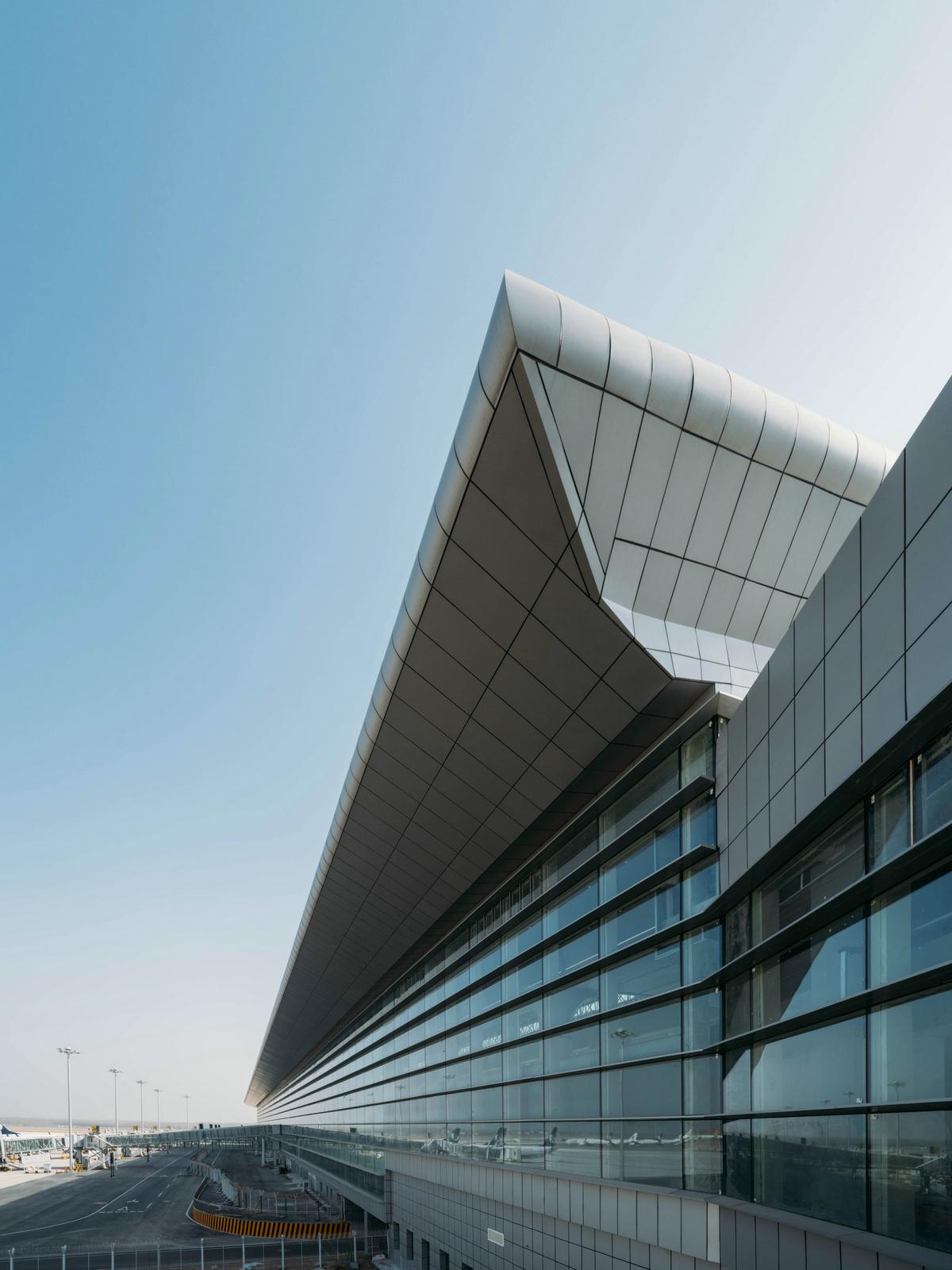 Roof design of North Finger Corridor of Jinan Yaoqiang International Airport(图5)