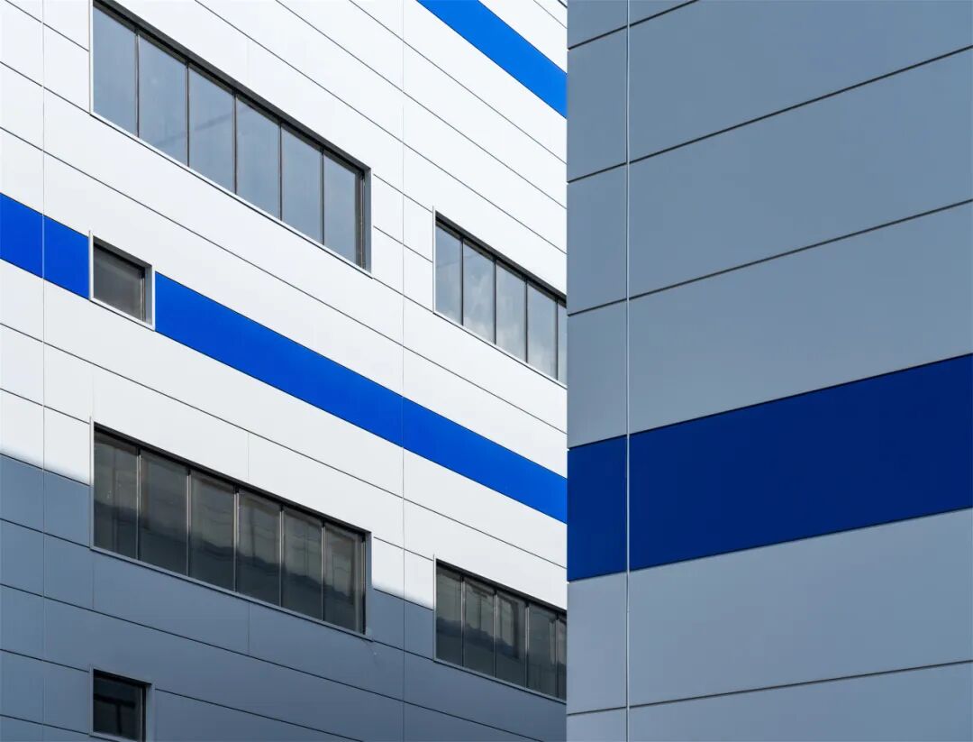 Aesthetics and Function: A Crossover Solution for a Pharmaceutical Facility(图7)